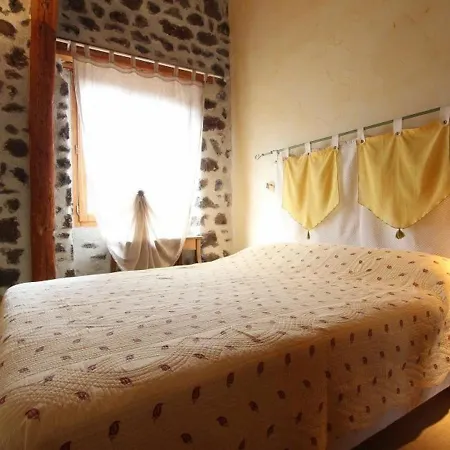 Gite A La Ferme A Avec Terrasse Et Privatives - Fr-1-582-284 Holiday home *